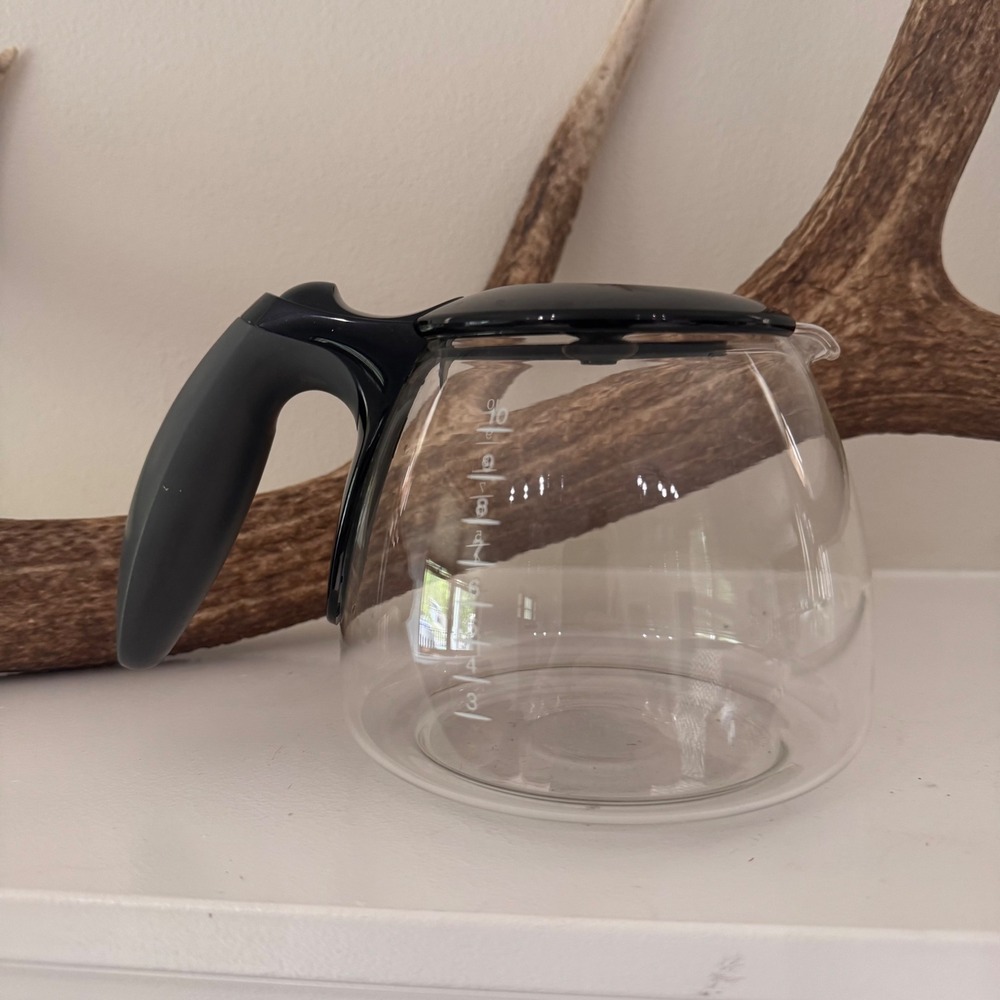 Braun AromaDeluxe 10 Cup Replacement Glass Coffee Carafe Black Handle Lid